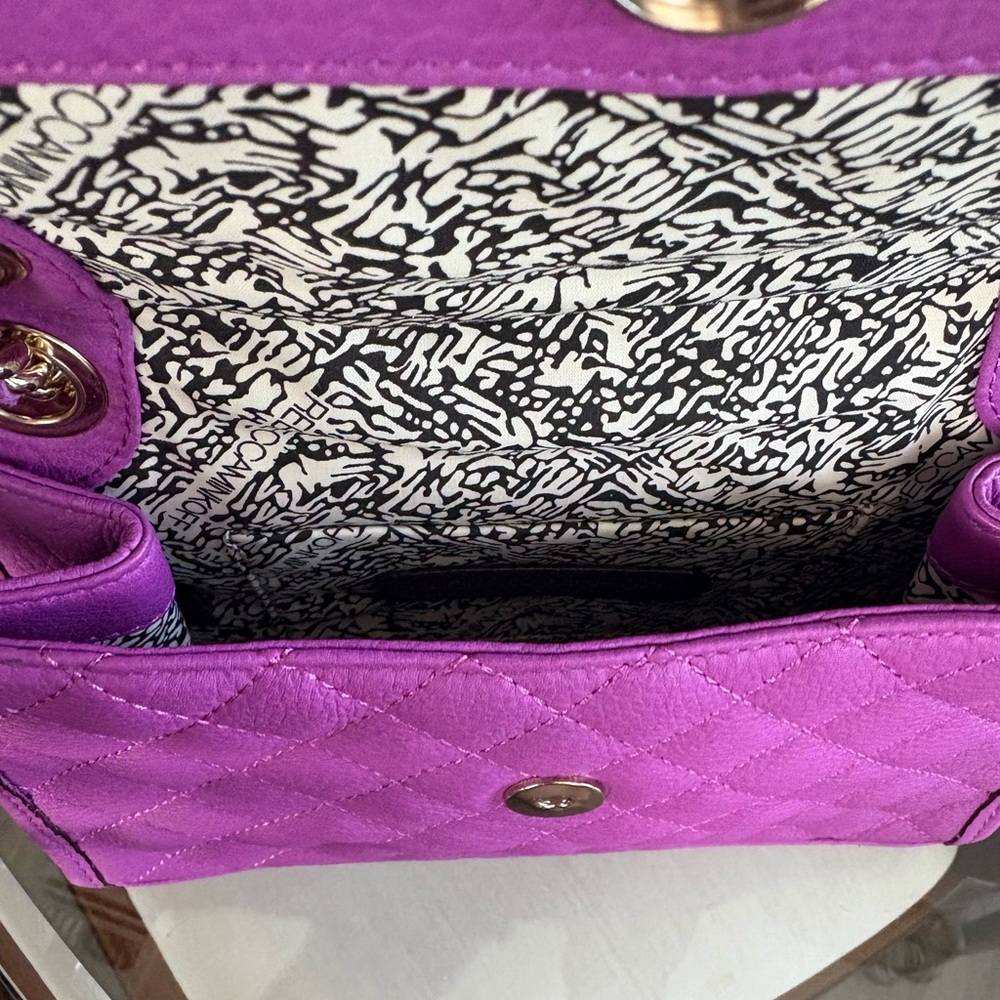 🩷🩷REBECCA MINKOFF MINI AFFAIR FUSCIA QUILTED LEATHER CROSSBODY/SHOULDER BAG!🩷🩷 - Picture 7 of 7